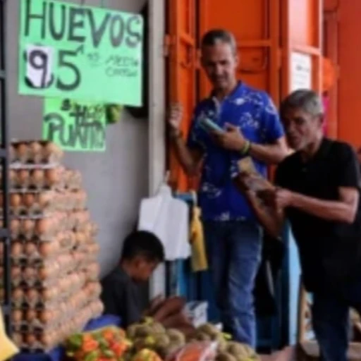 Venezuela corre riesgo de aceleración de la inflación al dejar de depreciar la moneda