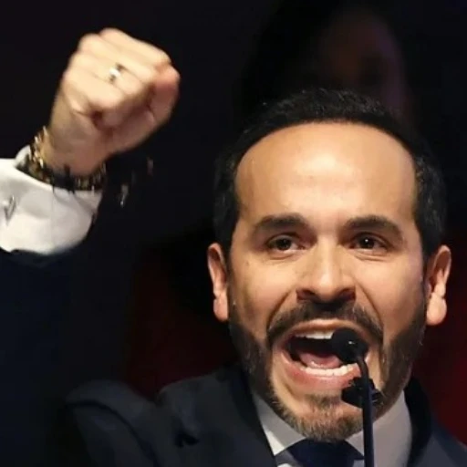 Senado colombiano aprueba el traslado de la investidura de De la Espriella a Cali