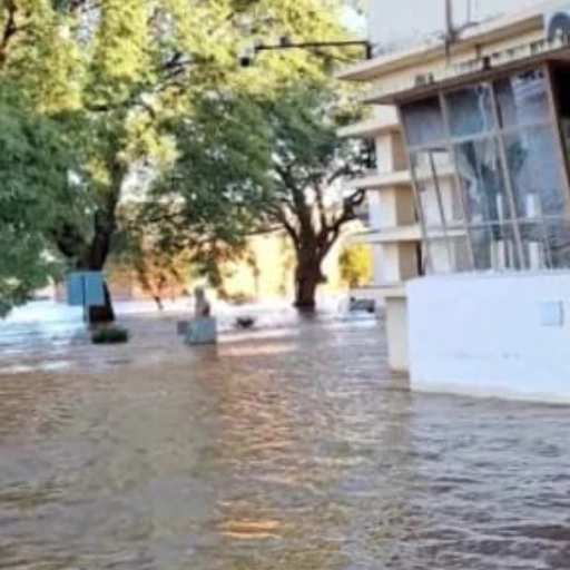 Las inundaciones de Brasil llegan a Argentina y Uruguay