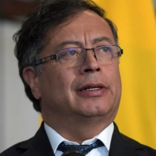Gustavo Petro denuncia que Colombia está siendo bombardeada desde Ecuador