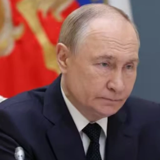 El presidente de Rusia, Vladímir Putin, mantuvo una conversación telefónica con el primer ministro