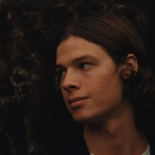 Estrenan el tráiler de 'Forty Love', el debut cinematográfico de Romeo Beckham