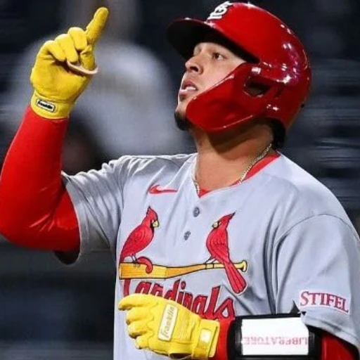 Yohel Pozo regresa a Cardenales para reforzar la receptoría de las Grandes Ligas