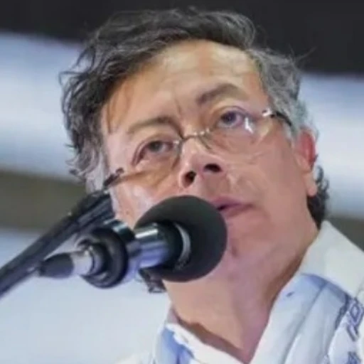 Petro acusa a la campaña de Abelardo De la Espriella de comprar votos en elecciones presidenciales