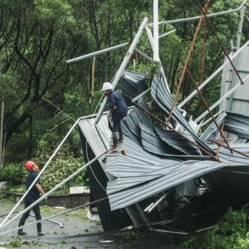 China emite alerta roja por el tifón Noul tras evacuar a más de 750.000 personas en Cantón