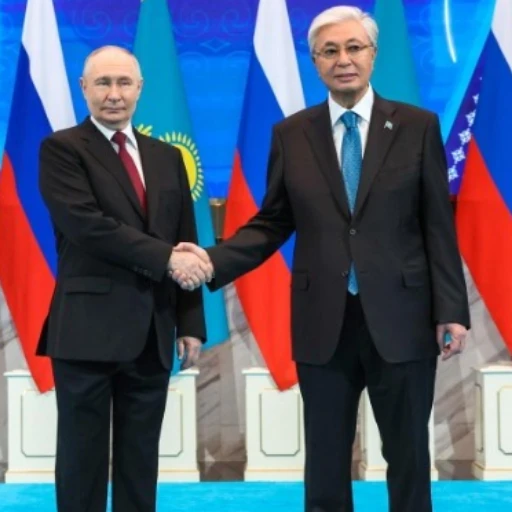 Kazajistán acuerda con Putin la construcción de su primera central nuclear