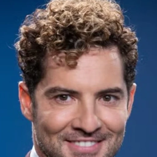 David Bisbal revela las canciones de 'ETERNOS', su tributo a los clásicos de la música en español