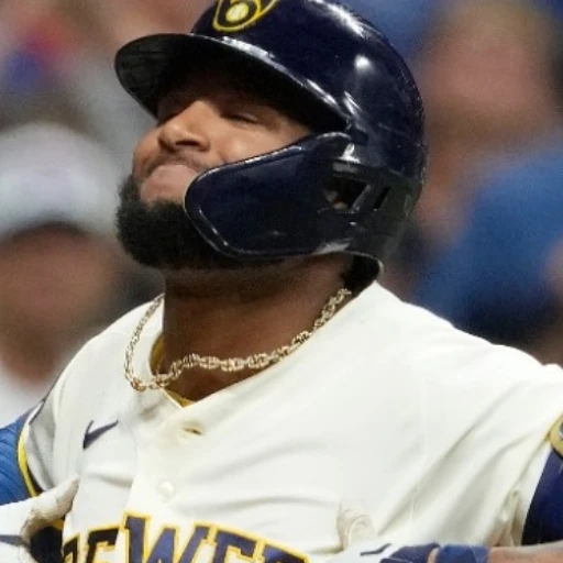 Jackson Chourio firma noche histórica de 4 hits y jonrón en triunfo de Milwaukee
