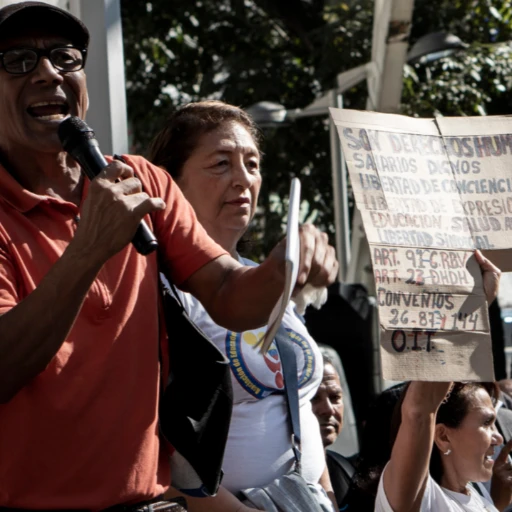 En Fotos | ¿Qué piden los maestros venezolanos en su día?