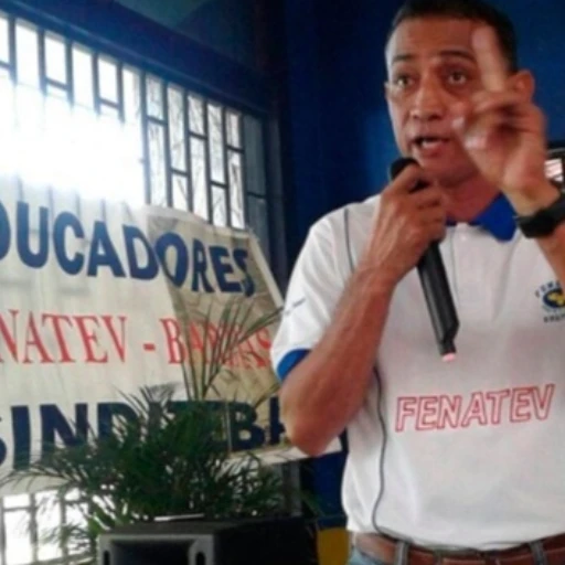 Excarcelan al sindicalista Víctor Venegas tras casi dos meses detenido