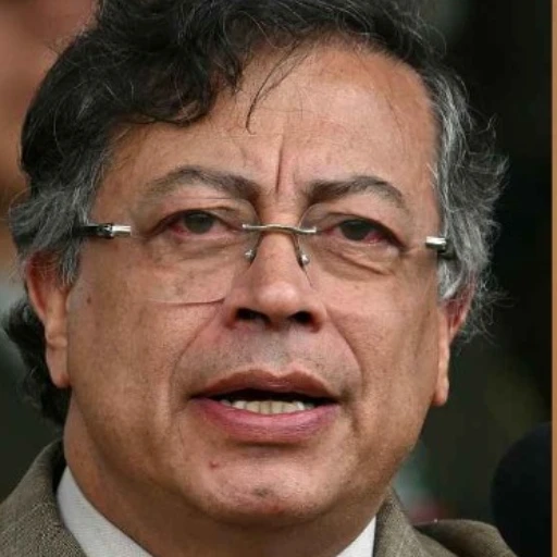 El presidente de Ecuador niega haber bombardeado a Colombia