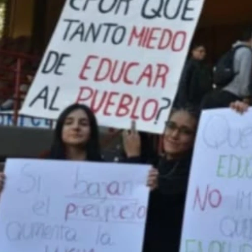 Manifestaciones en defensa de las universidades públicas: ¿qué está pasando en Argentina?
