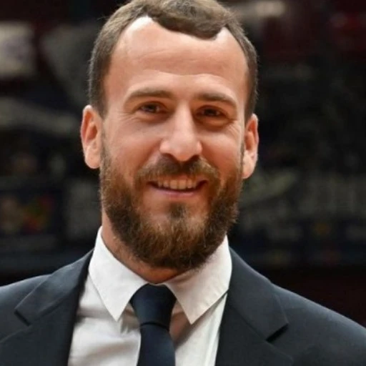 Sergio 'El Chacho' Rodríguez dimite como director deportivo de baloncesto del Real Madrid