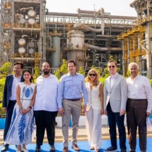 Marco Rubio visita refinería india de Jamnagar, capaz de refinar crudo pesado venezolano