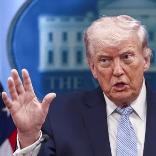 Trump amenaza con aranceles a quien venda armas a Irán