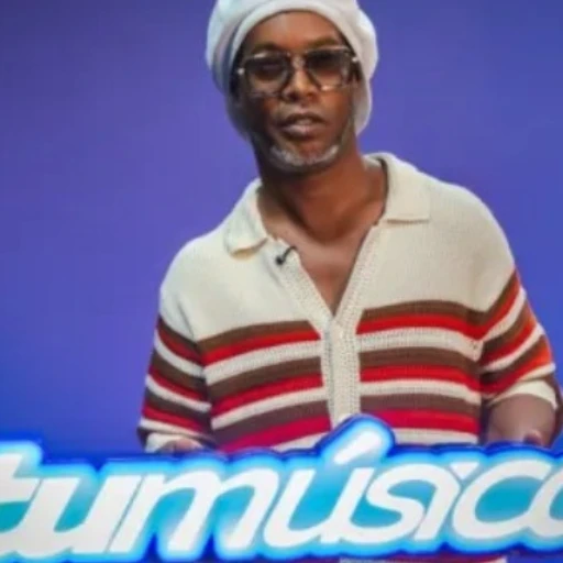 Ronaldinho debuta en la industria musical con su sello "Tu Música"