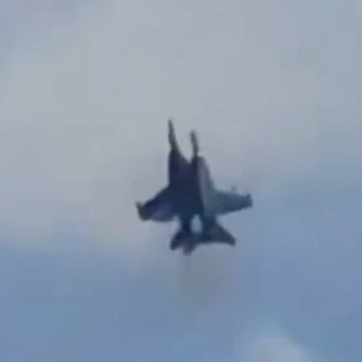 Dos aviones de combate colisionan durante espectáculo aéreo en el estado de Idaho, EE.UU.