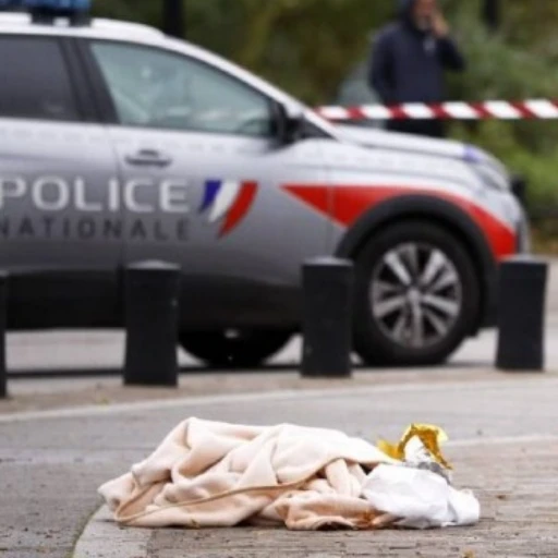 Un fallecido y cuatro heridos en presunto ataque racista en Francia