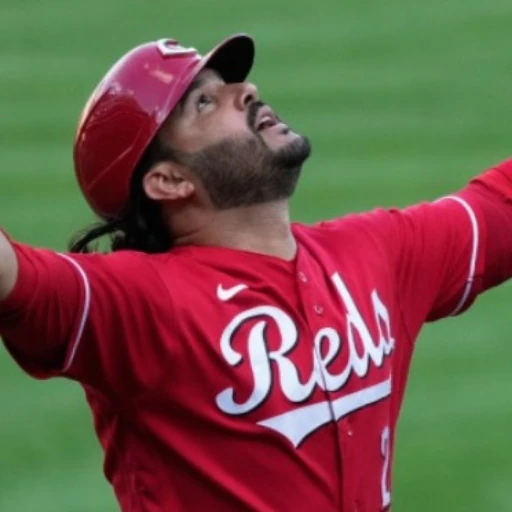 Eugenio Suárez hace historia al conectar su jonrón 200 con los Rojos de Cincinnati