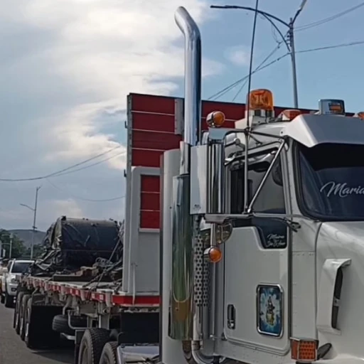 Habilitan unidades de transporte de carga internacional tras emisión de pólizas de seguro