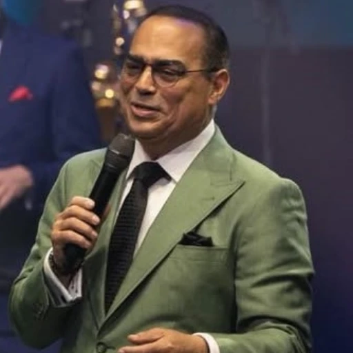 Gilberto Santa Rosa suspende shows en Colombia porque le tramitaron mal la visa