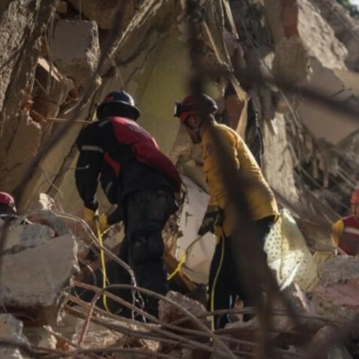 Ascienden a 920 fallecidos y 3.360 los heridos tras el doble terremoto en Venezuela