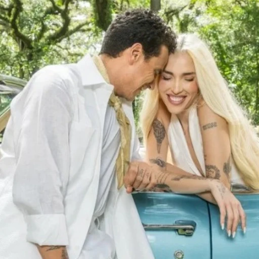 Silvestre Dangond y Elena Rose fusionan el vallenato y el pop en 'Efectos secundarios
