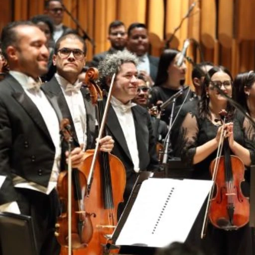 Sinfónica Simón Bolívar hace historia con su primera nominación al Grammy